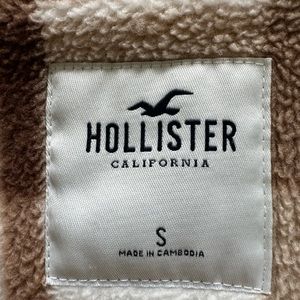 Hollister Plaid Fleece Zip up hooded sweater/jacket